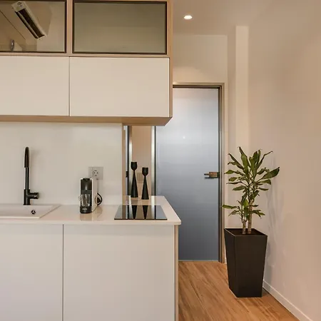 Piazza Apartment *