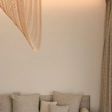 Piazza Ликсури